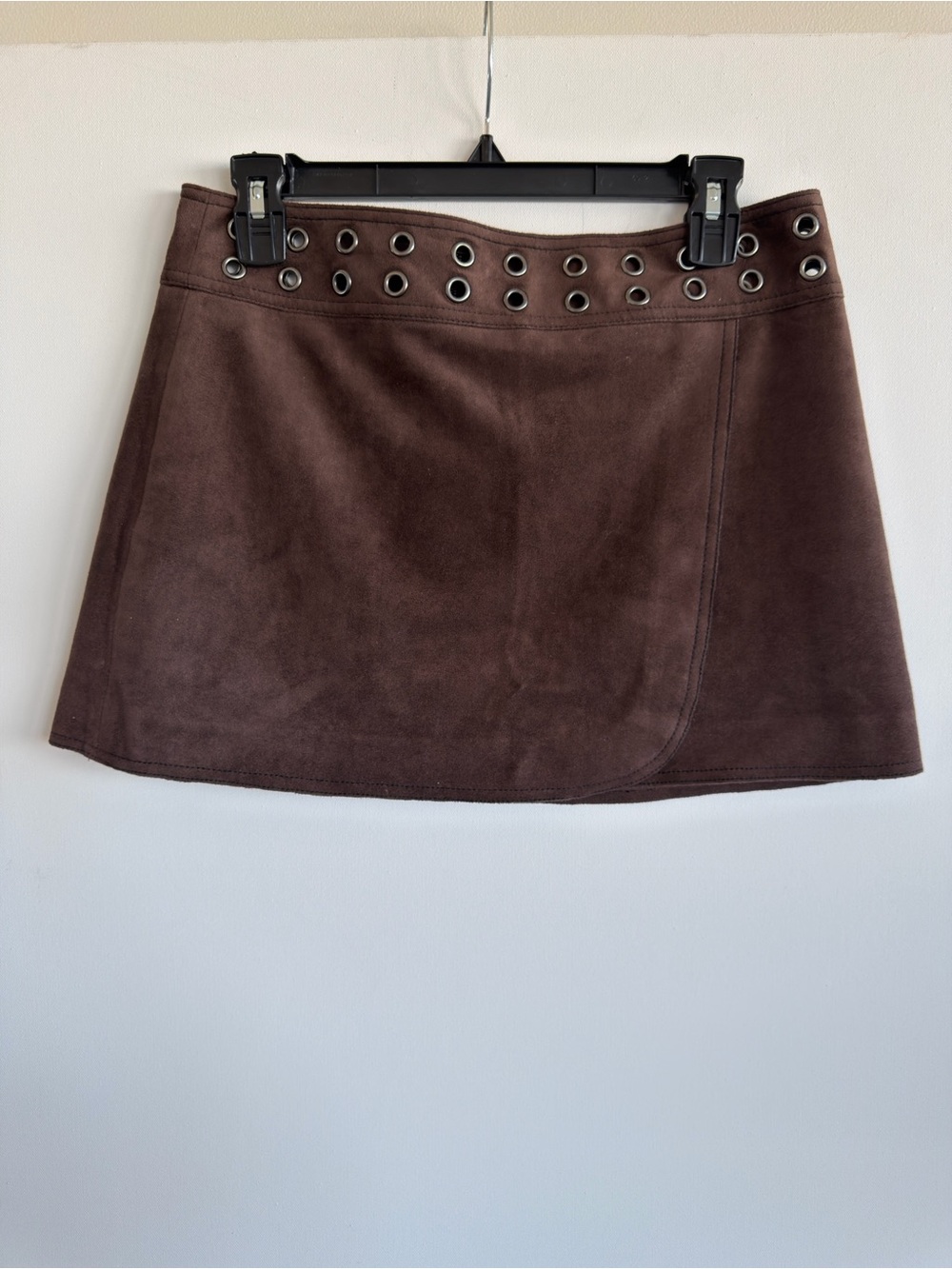 BCBGMAXAZRIA Chocolate Brown Faux Suede Grommet Wrap Mini Skirt Size S